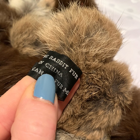 SOLD 🌸 Rabbit fur scarf - Picture 5 of 6